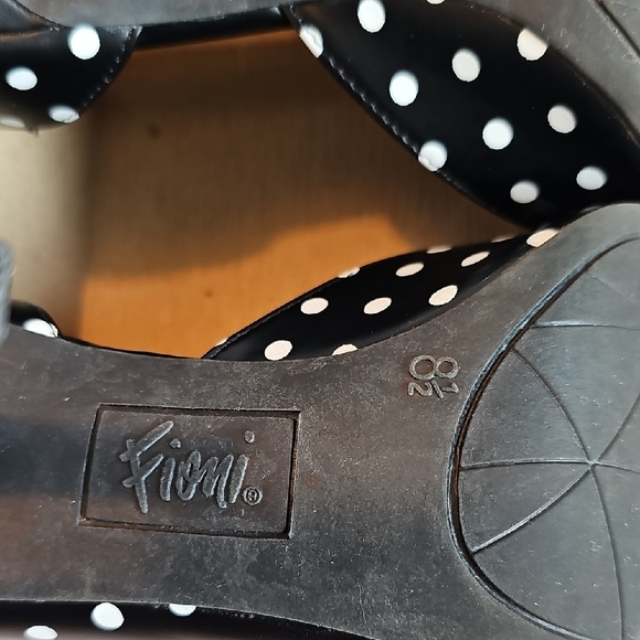 FIONI Black & White Open Toe Polka Dot Heels Size 8.5 - Picture 7 of 11
